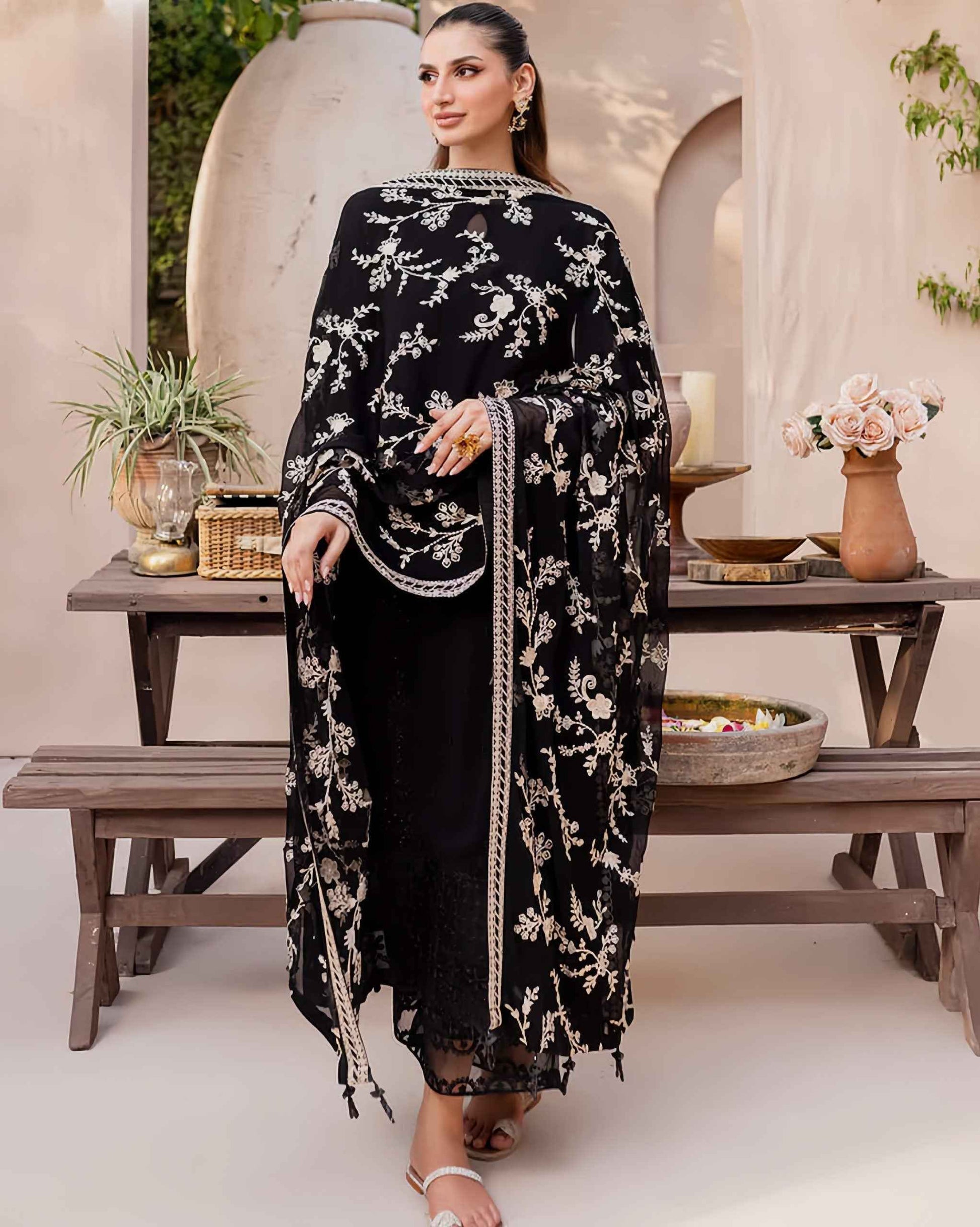 Moonlight Black - Zarmia Luxury Pret